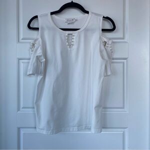 MOLLY BRACKEN | cut out shoulder tee